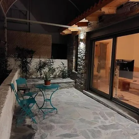 Το Μικρό Σπίτι Στον Κήπο Apartment Karystos  Exterior photo