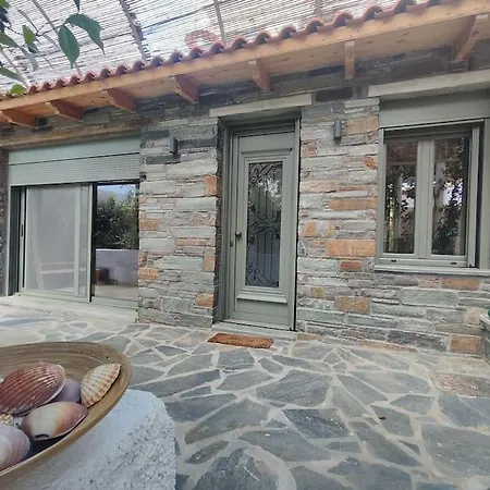 Το Μικρό Σπίτι Στον Κήπο Apartment Karystos  Exterior photo